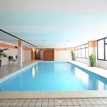 Peaceful Holiday In With Shared Pool Hébergement de vacances