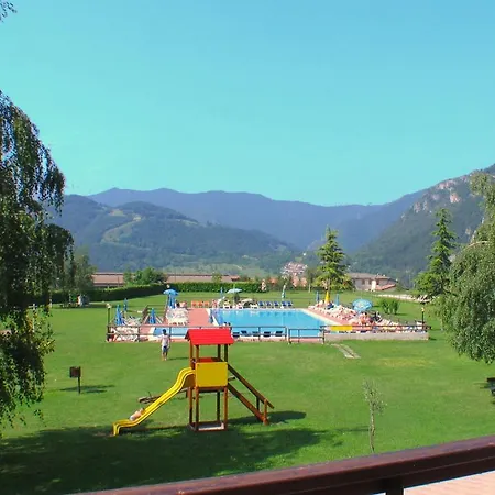 Peaceful Holiday In With Shared Pool Tremosine