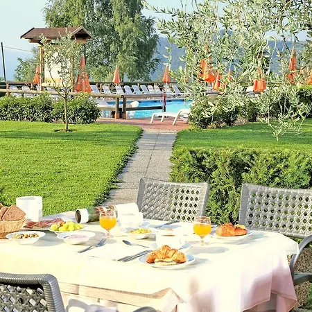 Peaceful Holiday In With Shared Pool Hébergement de vacances